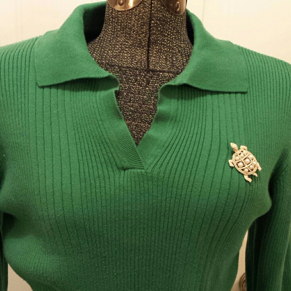 EUC Casual Corner Green Light Weight Sweater - Picture 4 of 5